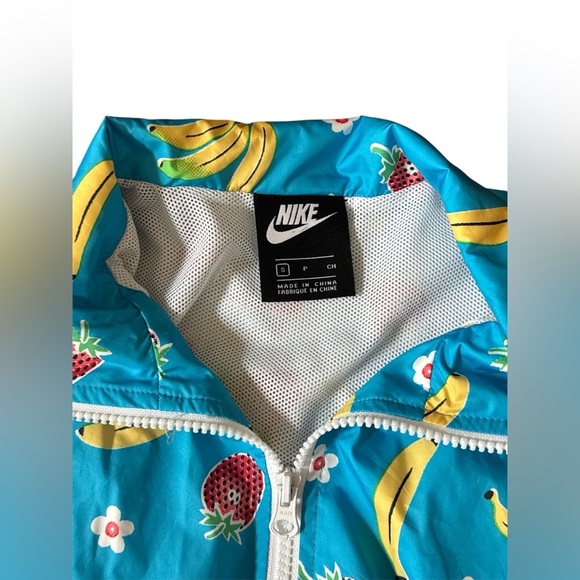 Nike Blue Fruit Print Windbreaker Jacket - Picture 4 of 8